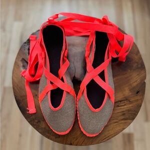 NWOT Flabelus Eichiro Linen Ballerina Flats with Ribbon